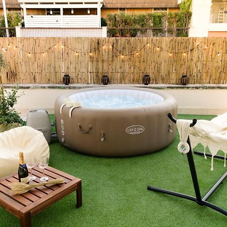Appartement [ApuliaLux] Penthouse&Garden con SPA in Centro à Bari Extérieur photo