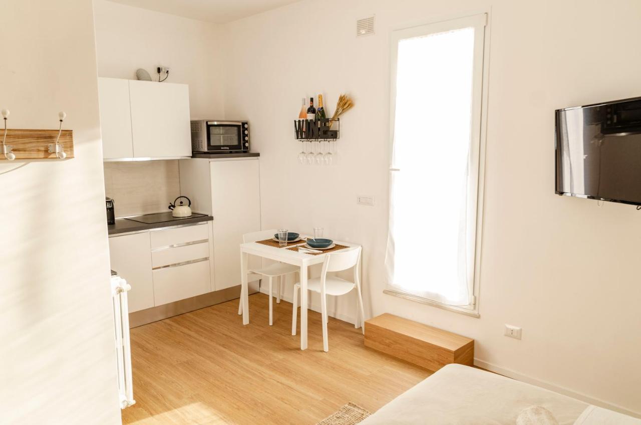 Appartement [ApuliaLux] Penthouse&Garden con SPA in Centro à Bari Extérieur photo